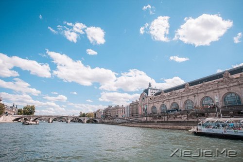 早安心语:音乐,开心时入耳,伤心时入心 (1)