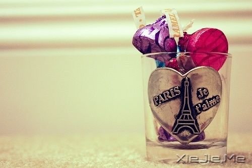 晚安心语:孤单不是因为没有朋友,而是没有人住在你心里 (8)