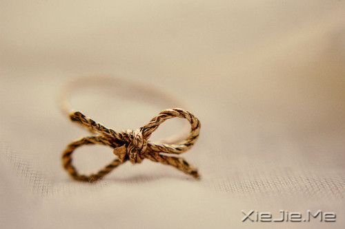 晚安心语:累了,蹲下来抱抱自己 (12)